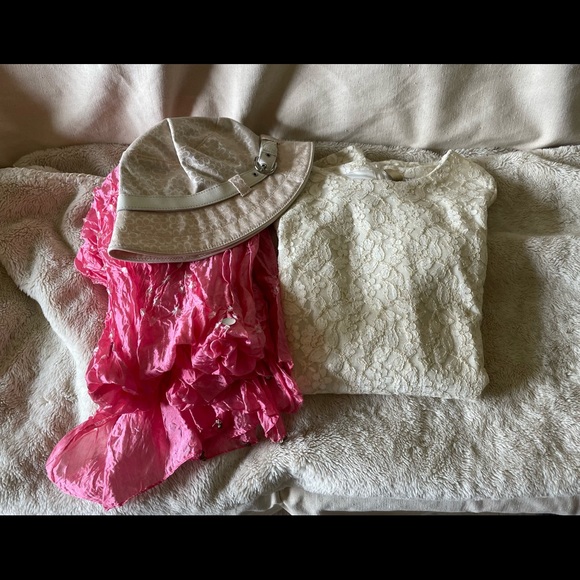 Coach cream color hat with white leather metal buckle belt. Size PS. - Picture 13 of 15